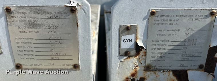 image for item EK4689 1998 Ford Louisville  utility / service truck