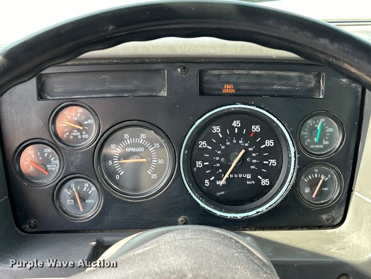 image for item EK4689 1998 Ford Louisville  utility / service truck