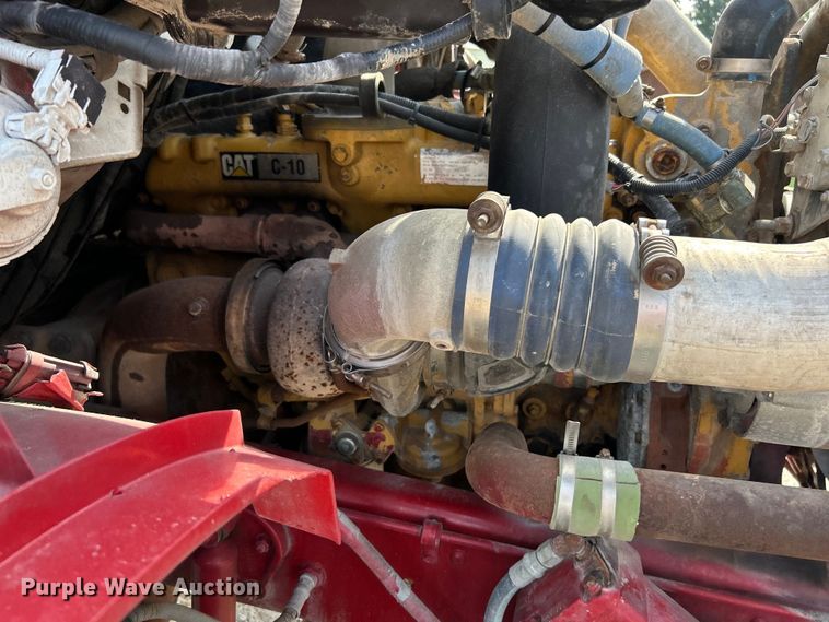 image for item EK4689 1998 Ford Louisville  utility / service truck