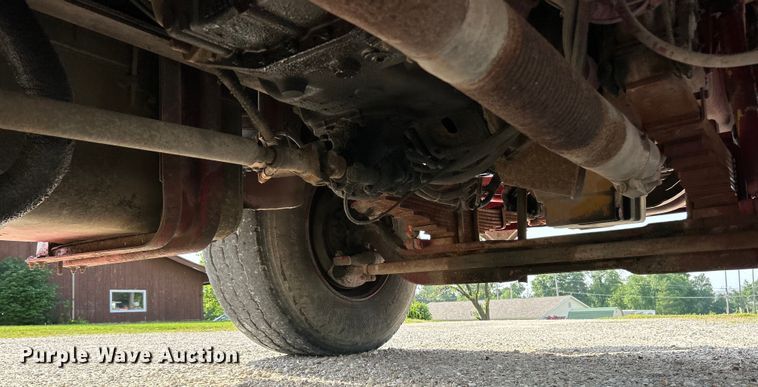 image for item EK4689 1998 Ford Louisville  utility / service truck