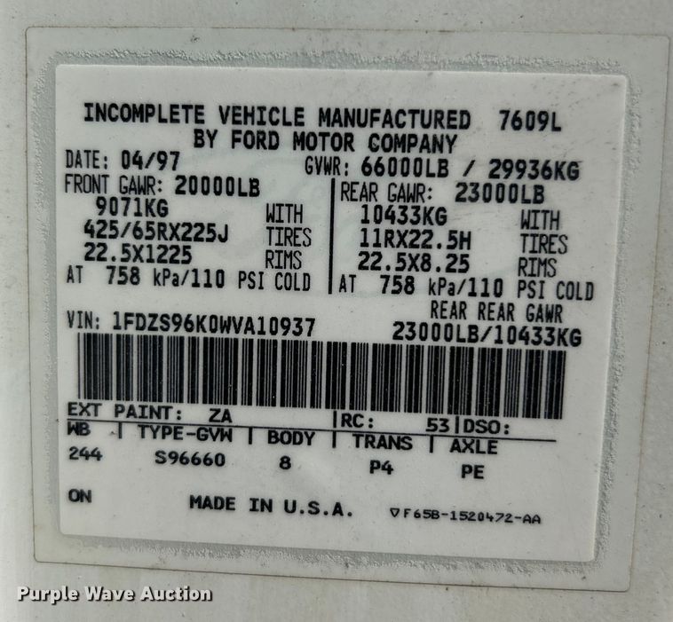 image for item EK4689 1998 Ford Louisville  utility / service truck