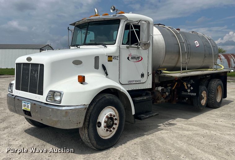 image for item EK8530 2000 Peterbilt  330 tank truck