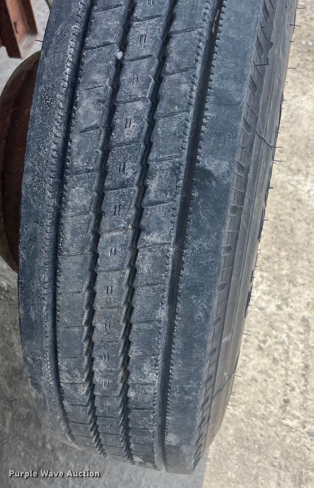 image for item EK8530 2000 Peterbilt  330 tank truck