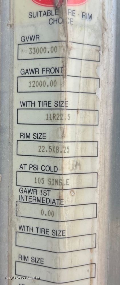 image for item EK8530 2000 Peterbilt  330 tank truck