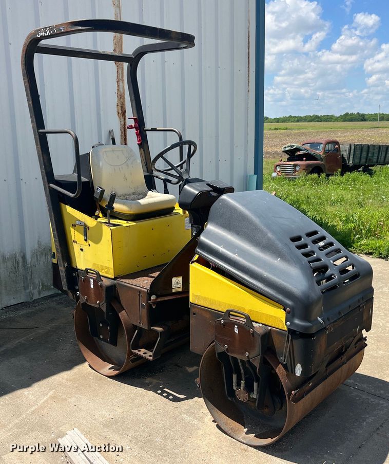 image for item EK8540 2003 Wacker RD11A double drum vibratory roller