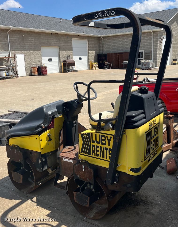 image for item EK8540 2003 Wacker RD11A double drum vibratory roller