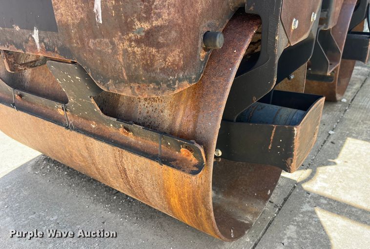 image for item EK8540 2003 Wacker RD11A double drum vibratory roller