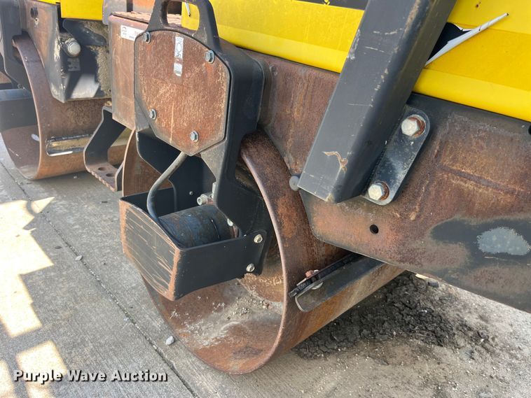 image for item EK8540 2003 Wacker RD11A double drum vibratory roller