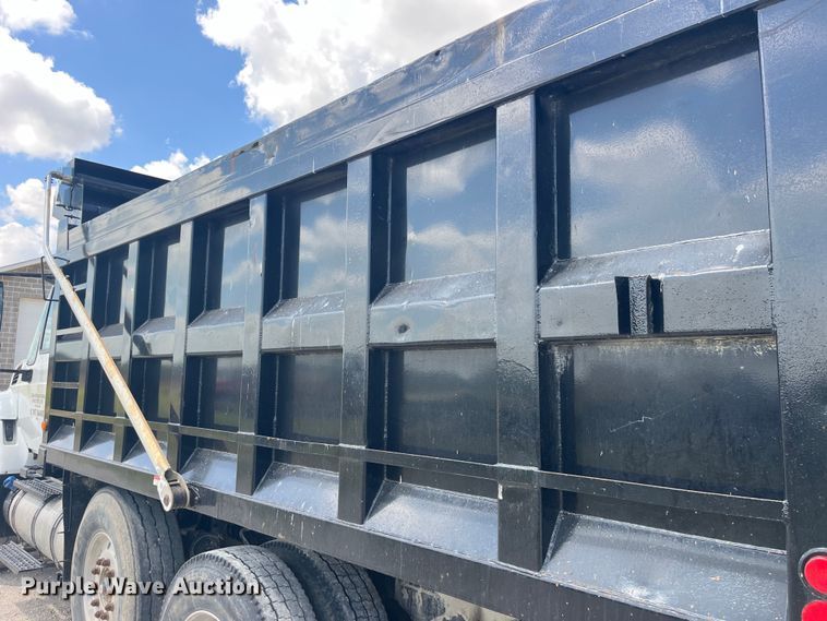 image for item EK8544 2015 International  7500 SBA dump truck