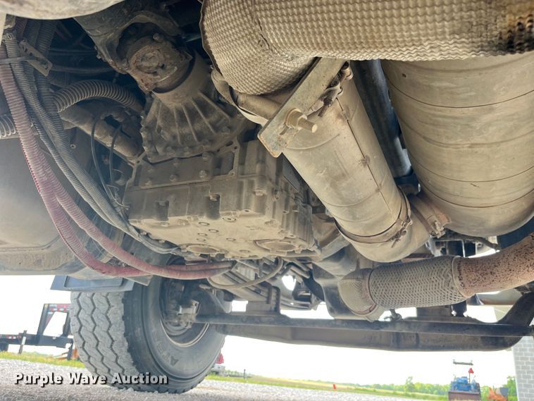 image for item EK8544 2015 International  7500 SBA dump truck