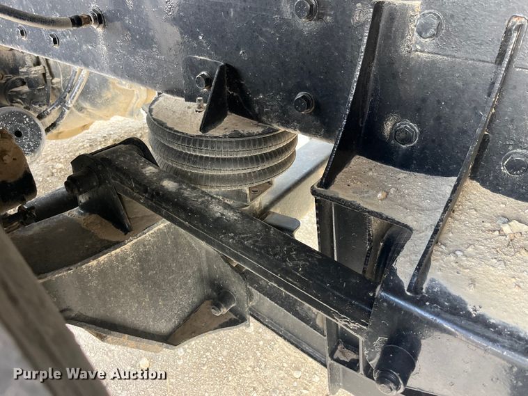 image for item EK8544 2015 International  7500 SBA dump truck