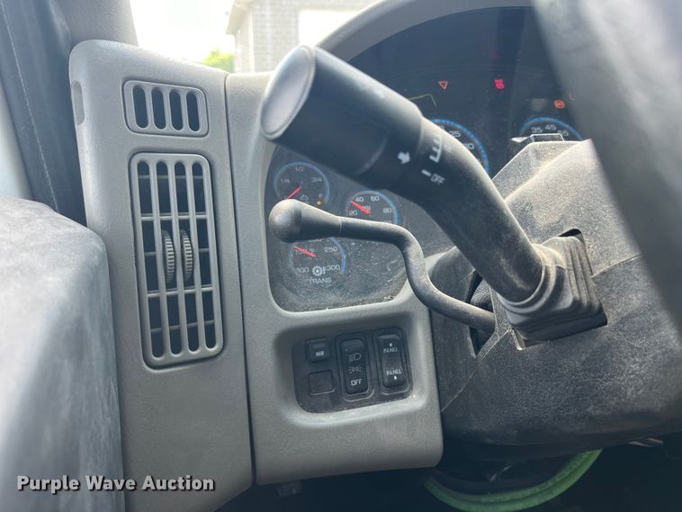 image for item EK8544 2015 International  7500 SBA dump truck