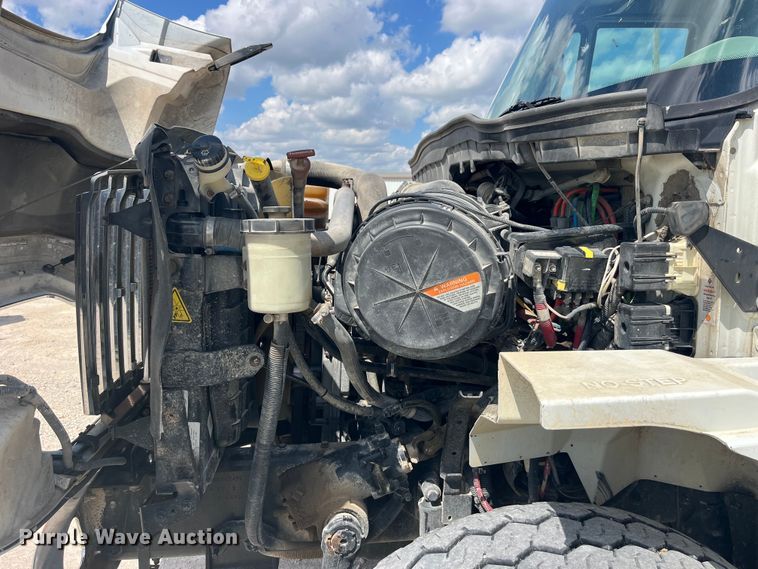 image for item EK8544 2015 International  7500 SBA dump truck