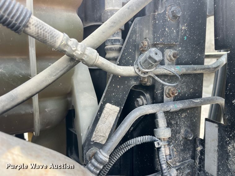 image for item EK8544 2015 International  7500 SBA dump truck