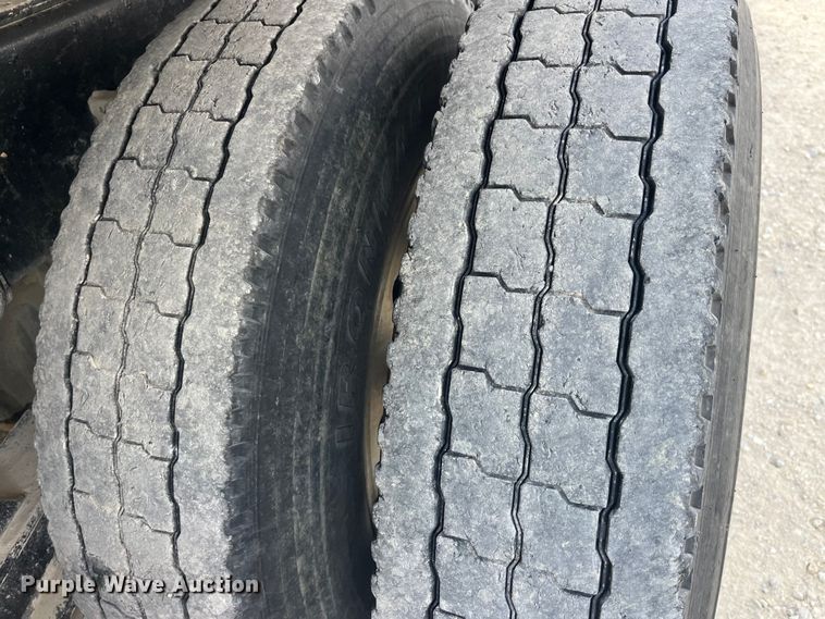 image for item EK8544 2015 International  7500 SBA dump truck