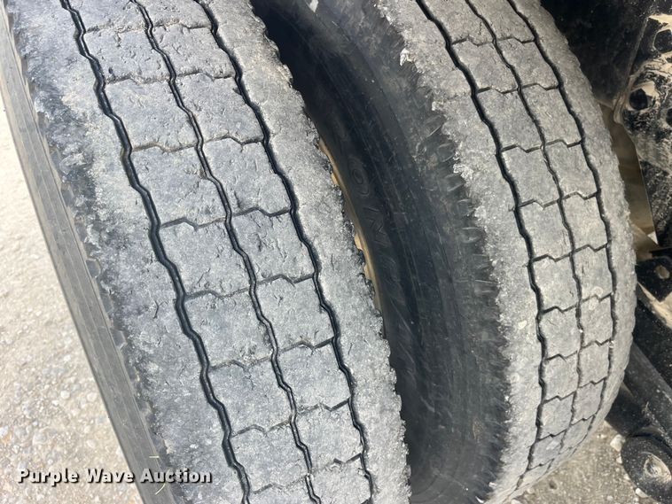 image for item EK8544 2015 International  7500 SBA dump truck