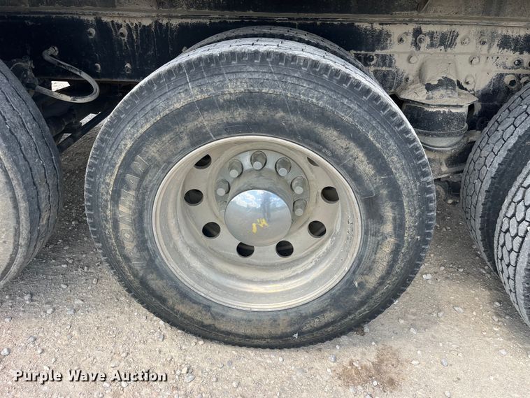 image for item EK8544 2015 International  7500 SBA dump truck