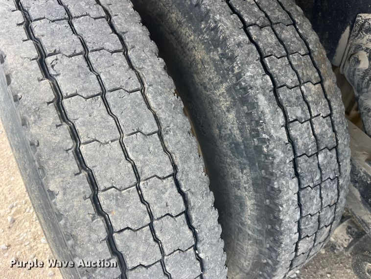 image for item EK8544 2015 International  7500 SBA dump truck