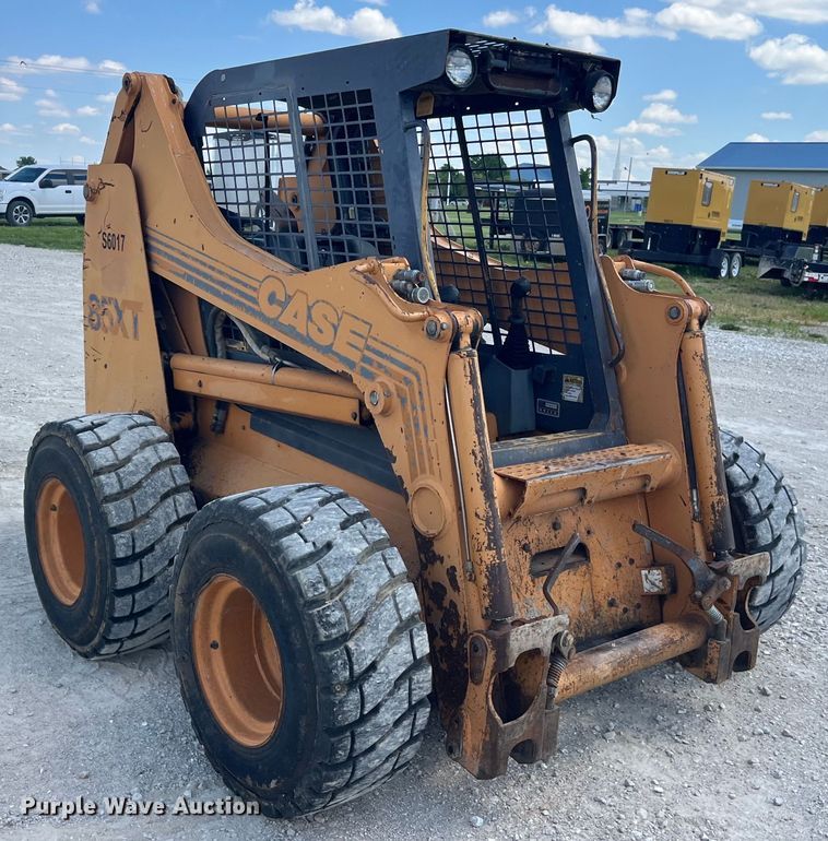 image for item EK8545 1999 Case 85XT skid steer loader