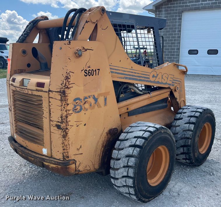 image for item EK8545 1999 Case 85XT skid steer loader