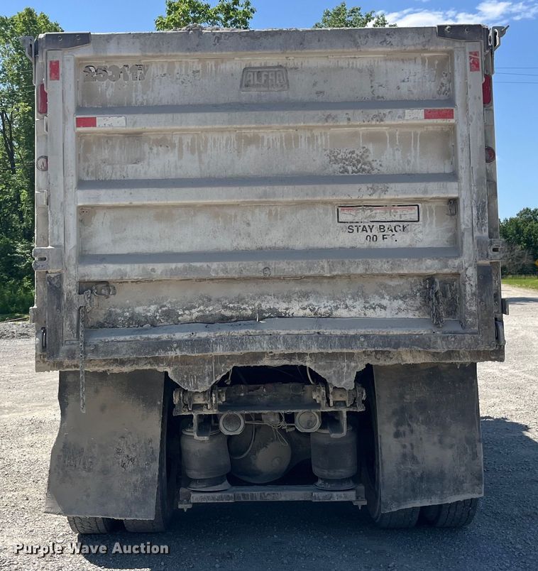 image for item EK8591 1996 Volvo WCA dump truck