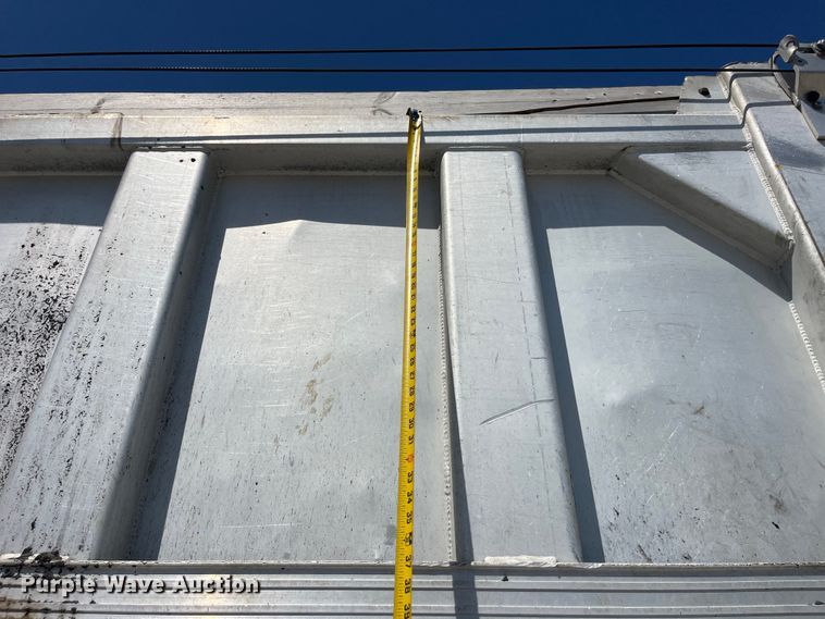 image for item EK8591 1996 Volvo WCA dump truck