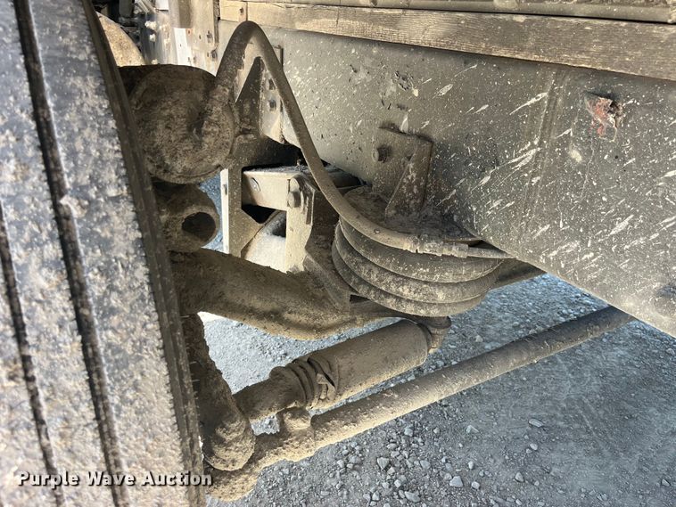 image for item EK8591 1996 Volvo WCA dump truck