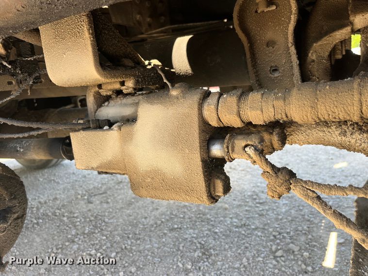 image for item EK8591 1996 Volvo WCA dump truck