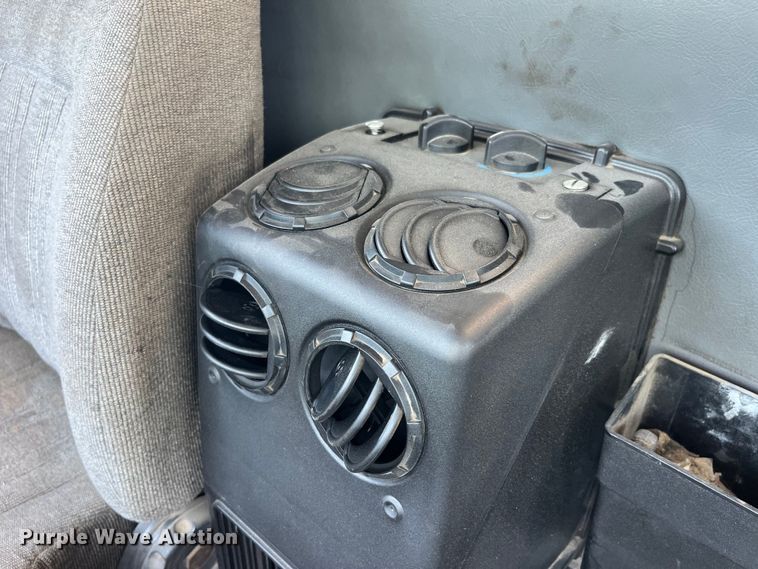 image for item EK8591 1996 Volvo WCA dump truck