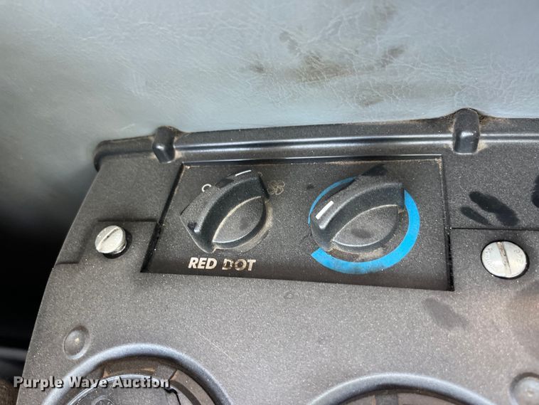 image for item EK8591 1996 Volvo WCA dump truck