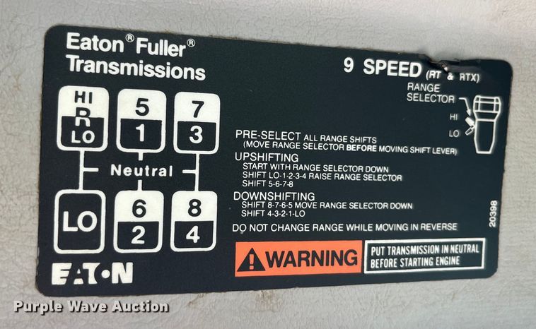 image for item EK8591 1996 Volvo WCA dump truck