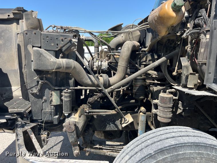 image for item EK8591 1996 Volvo WCA dump truck