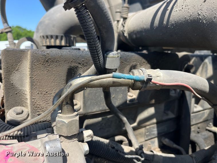 image for item EK8591 1996 Volvo WCA dump truck