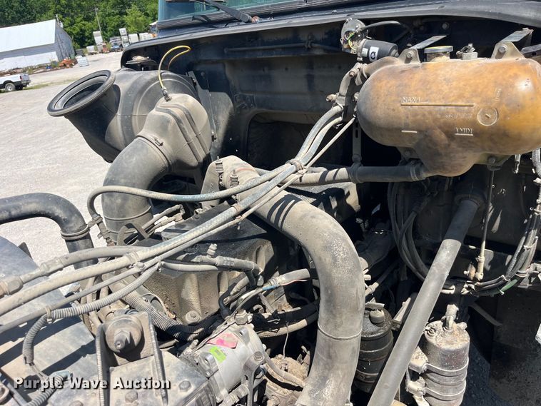 image for item EK8591 1996 Volvo WCA dump truck