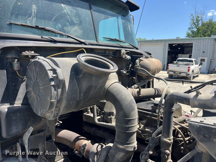 image for item EK8591 1996 Volvo WCA dump truck