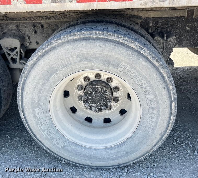 image for item EK8591 1996 Volvo WCA dump truck