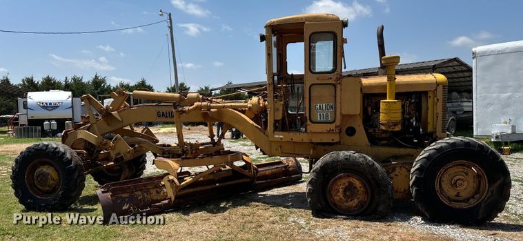 image for item IE9019 1962 Galion  118 rigid frame motor grader
