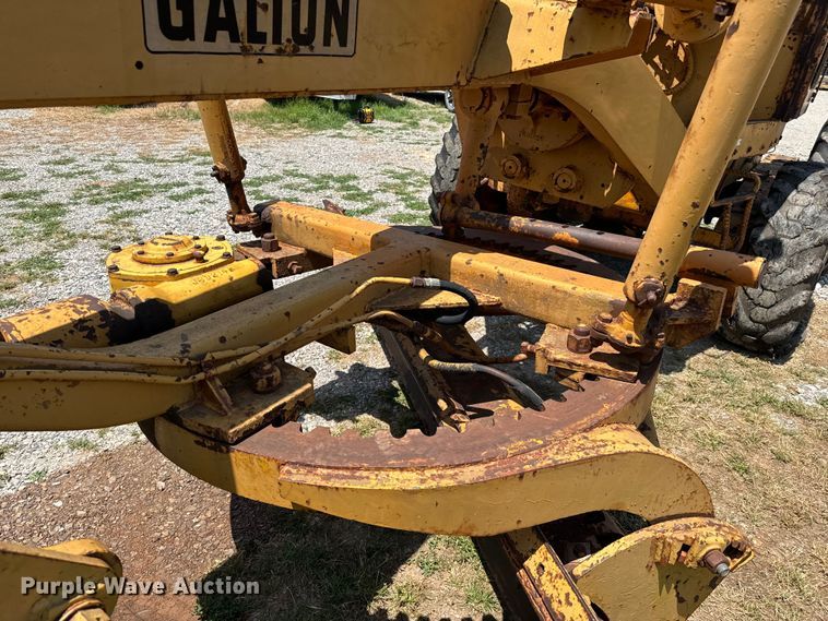 image for item IE9019 1962 Galion  118 rigid frame motor grader