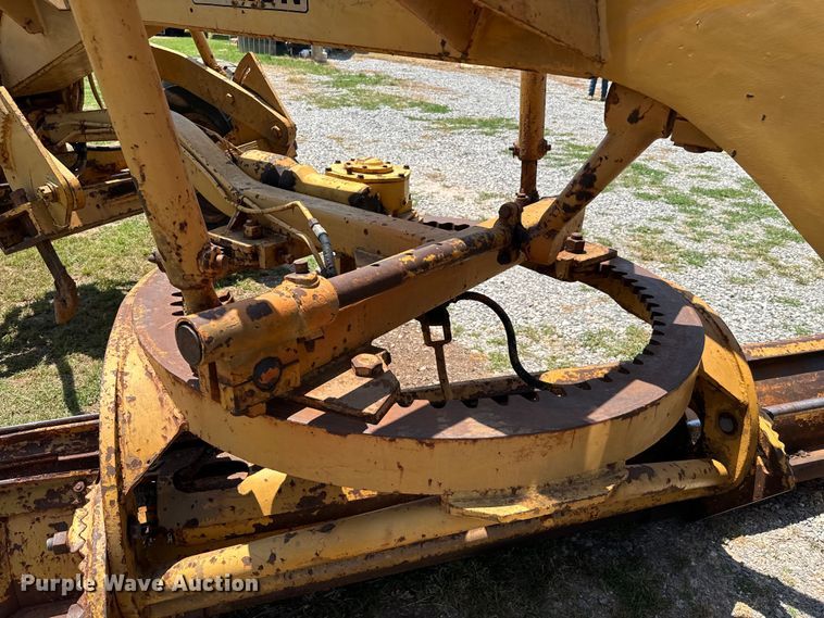image for item IE9019 1962 Galion  118 rigid frame motor grader