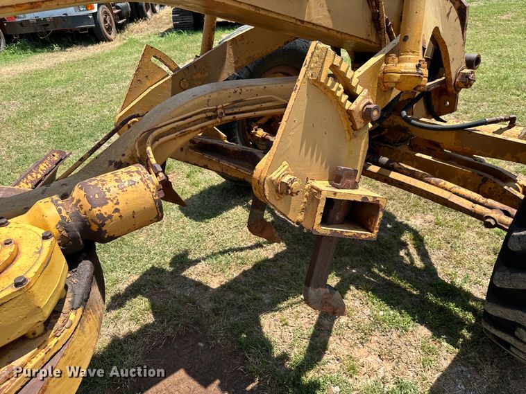 image for item IE9019 1962 Galion  118 rigid frame motor grader