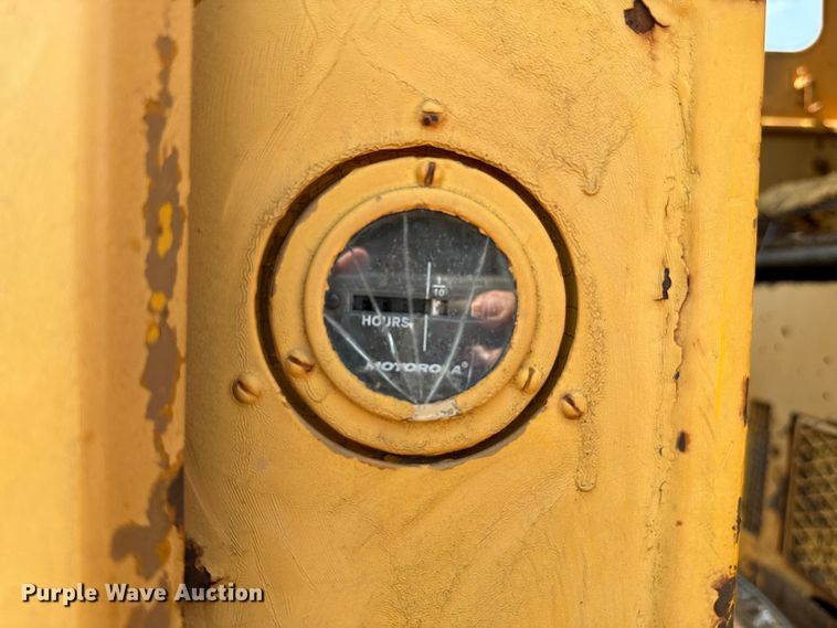 image for item IE9019 1962 Galion  118 rigid frame motor grader