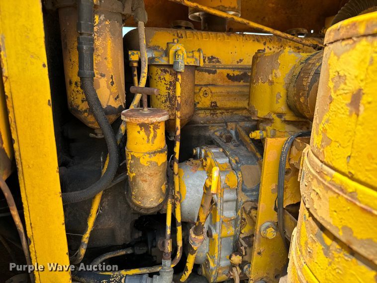 image for item IE9019 1962 Galion  118 rigid frame motor grader