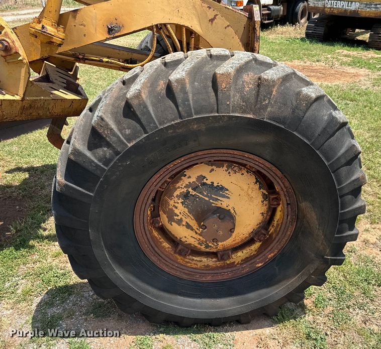 image for item IE9019 1962 Galion  118 rigid frame motor grader