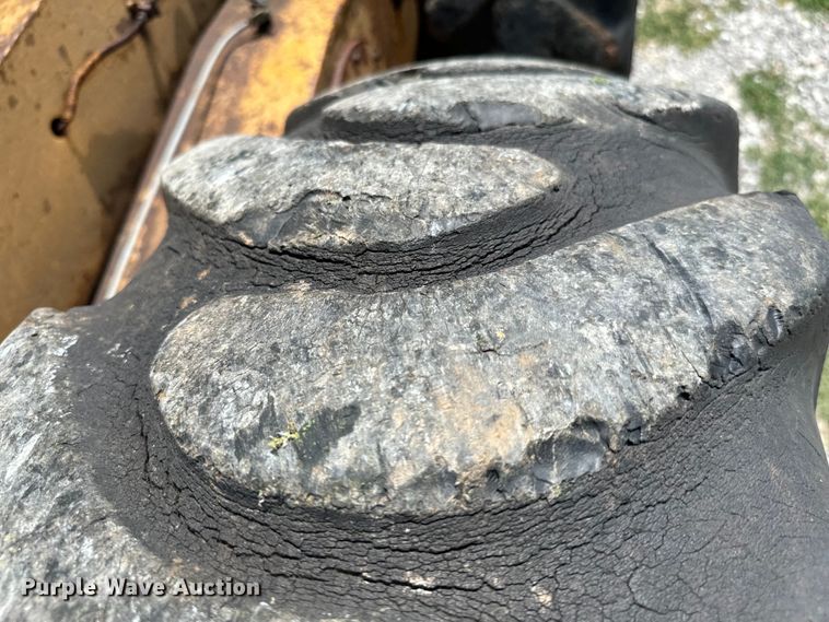 image for item IE9019 1962 Galion  118 rigid frame motor grader