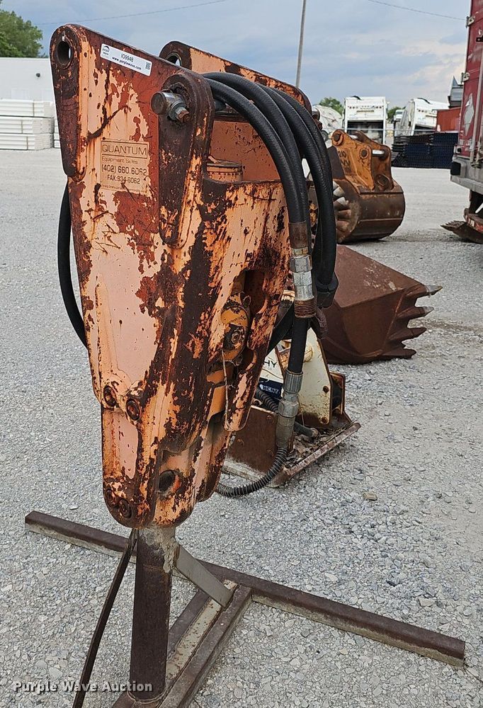 image for item IO9948 Excavator attachments