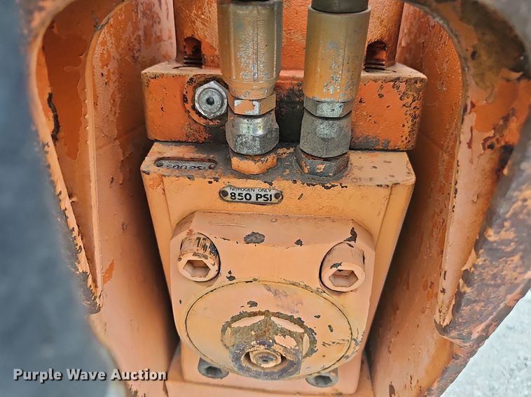 image for item IO9948 Excavator attachments