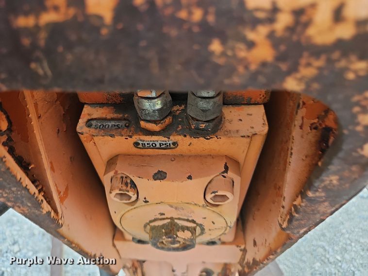 image for item IO9948 Excavator attachments