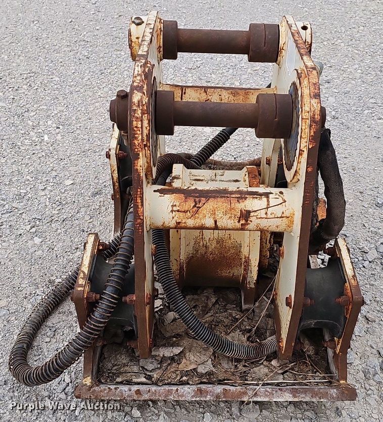 image for item IO9948 Excavator attachments