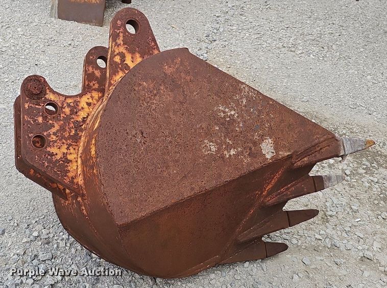 image for item IO9948 Excavator attachments