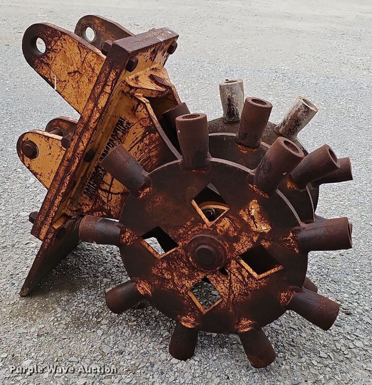 image for item IO9948 Excavator attachments